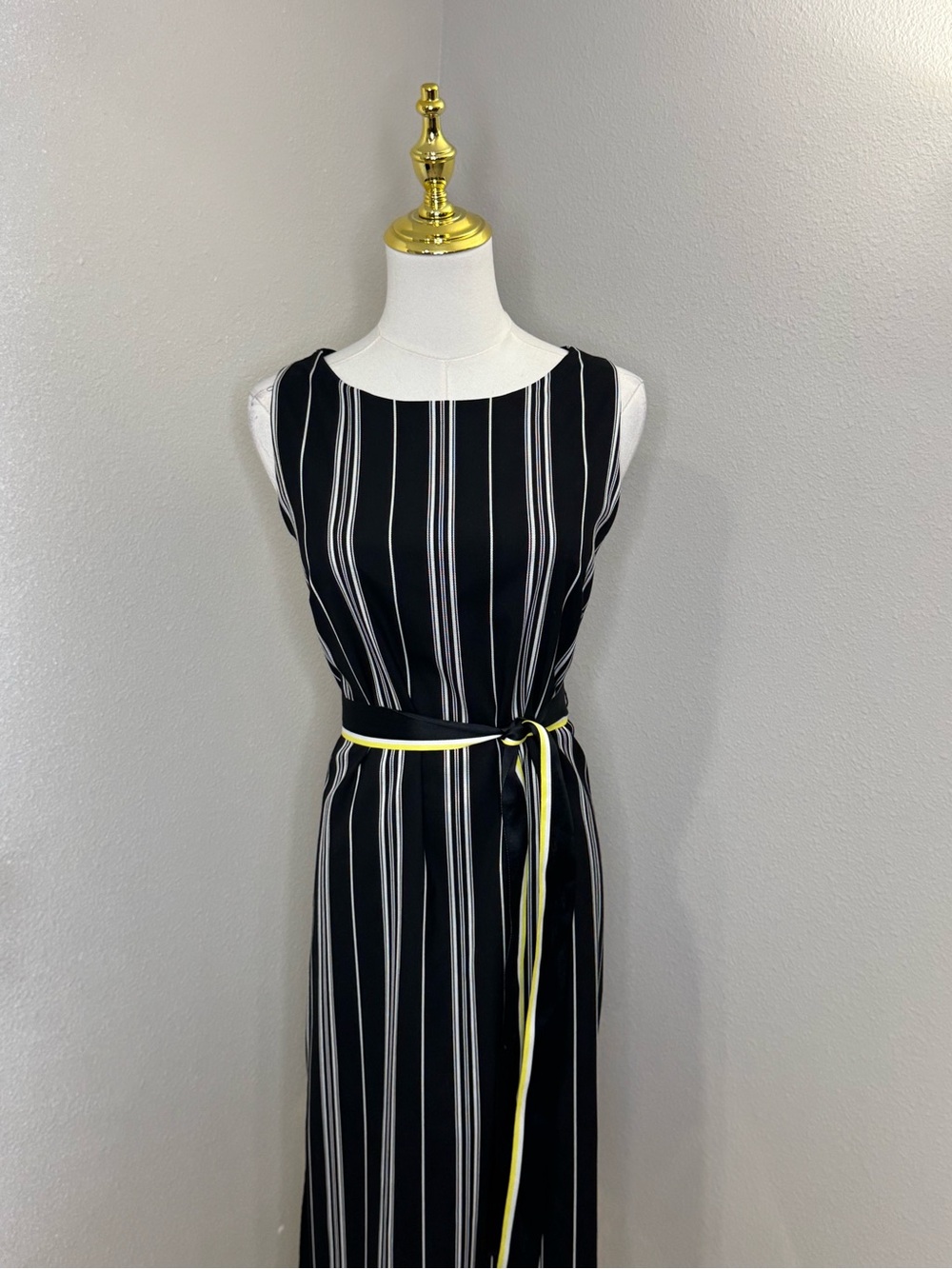 Vince Camuto Size 12 Black White Striped Belted Midi Dress Yellow Trim